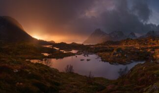 Sunrise over Lofoten - Picment