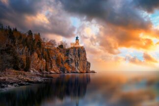 A Cloudy Day at Split Rock Lighthouse - Picment