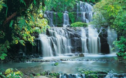 Pura Kaunui Falls 308-256 - Fototapet vandfald - Komar